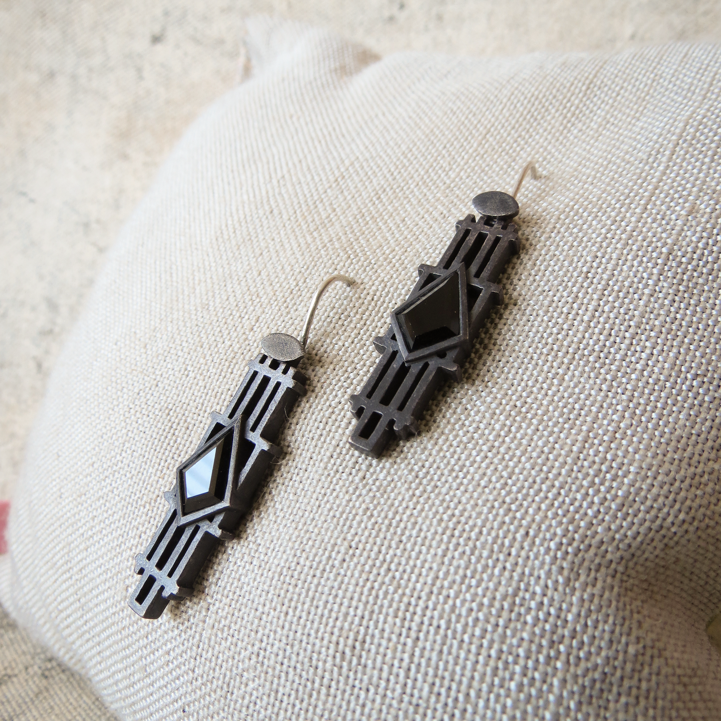 Echo 26 Earrings - Kite Black Spinel (Blackened Silver)